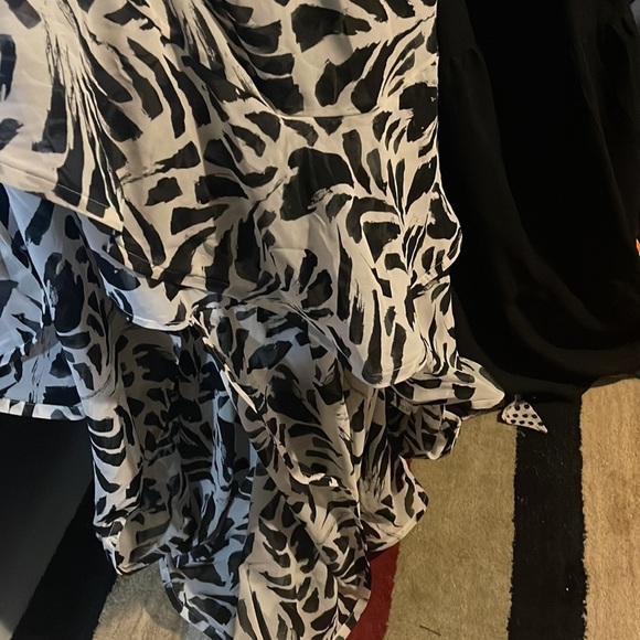 8. Alexis for Target Black and Cream botanical print dress. Size 3x - Picture 9 of 11